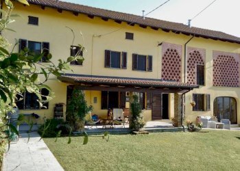 Facciata - Rustico Regione San Rocco, Agliano Terme - foto 4