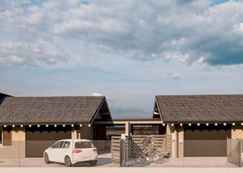 Facciata - Villa via Giuseppe Mazzini, Brebbia - foto 33