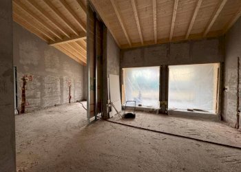 Stanza non arredata - Villa via Giuseppe Mazzini, Brebbia - foto 7
