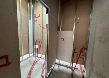 Stanza non arredata - Villa via Giuseppe Mazzini, Brebbia - foto 9