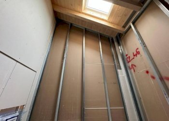 Stanza non arredata - Villa via Giuseppe Mazzini, Brebbia - foto 10