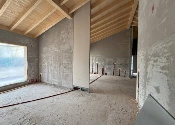 Stanza non arredata - Villa via Giuseppe Mazzini, Brebbia - foto 13