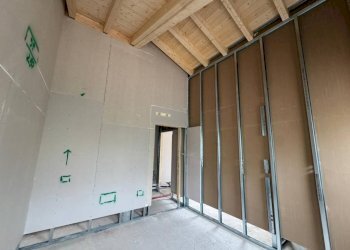 Stanza non arredata - Villa via Giuseppe Mazzini, Brebbia - foto 14