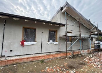 Facciata - Villa via Giuseppe Mazzini, Brebbia - foto 30