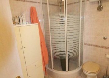 Bagno - Three-room apartment via Evasio Montanella, Genova - photo 8