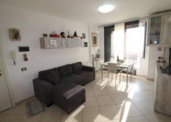 Ingresso - Three-room apartment via Evasio Montanella, Genova - photo 9
