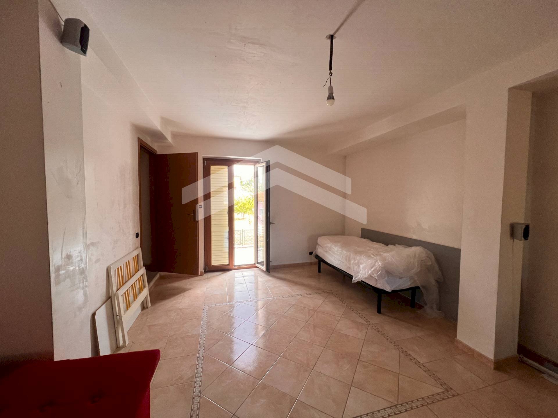 Foto 2 - Stabile - Palazzo Via IV Novembre
 
30, Petrella Tifernina - foto 2