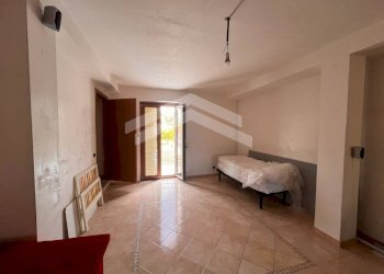 Foto 2 - Stabile - Palazzo Via IV Novembre
 
30, Petrella Tifernina - foto 2