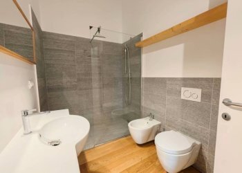 Bagno - Trilocale strada dei Tetti Bertoglio, 92, Torino - foto 20