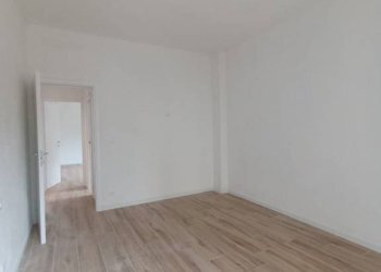 Camera da letto - Trilocale via Tiziano Vecellio, 8, Asti - foto 16