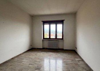 Camera da letto - Four-room apartment via Camillo Benso di Cavour, Bagnolo Piemonte - photo 2