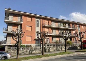 Facciata - Four-room apartment via Camillo Benso di Cavour, Bagnolo Piemonte - photo 14