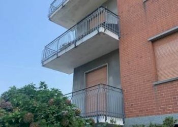 Facciata - Four-room apartment via Camillo Benso di Cavour, 7, Bagnolo Piemonte - photo 17