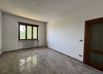 Camera da letto - Four-room apartment via Camillo Benso di Cavour, 7, Bagnolo Piemonte - photo 7