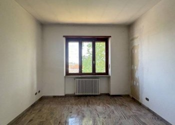 Camera da letto - Four-room apartment via Camillo Benso di Cavour, 7, Bagnolo Piemonte - photo 8