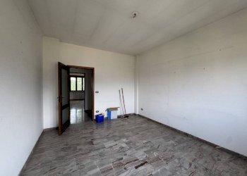 Camera da letto - Four-room apartment via Camillo Benso di Cavour, 7, Bagnolo Piemonte - photo 11