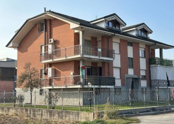 Facciata - Four-room apartment strada degli Occhini, Carmagnola - photo 1