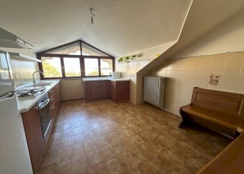 Cucina - Four-room apartment strada degli Occhini, Carmagnola - photo 3