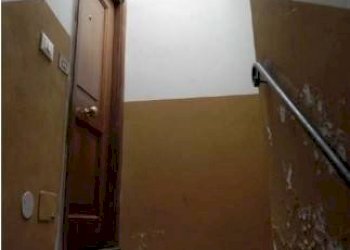 Interno palazzo - Bilocale all'asta via Ponterotto, 80a, Genova (zona Marassi) - foto 4