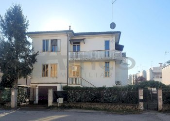 1_FRONTE - Villa Piazza Ungheria RO, Rovigo - foto 1