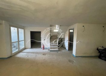 PHOTO-2025-10-18-12-58-24 23.jpg - Porzione di casa Camaiore - foto 10