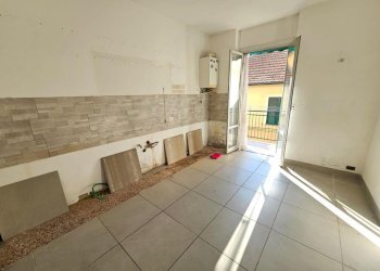 Cucina (2).jpg - Appartamento Via Gavino 30, Campomorone - foto 4