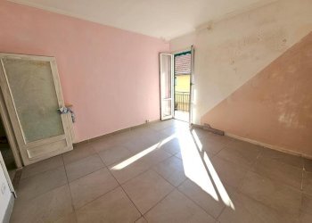 Camera grande (2).jpg - Appartamento Via Gavino 30, Campomorone - foto 10