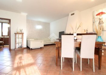 Three-room apartment Via Sacrati, Castellarano - photo 7