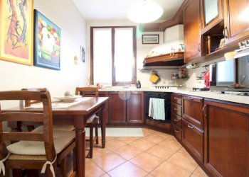 Three-room apartment Via Sacrati, Castellarano - photo 12