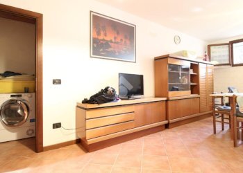 Three-room apartment Via Sacrati, Castellarano - photo 25