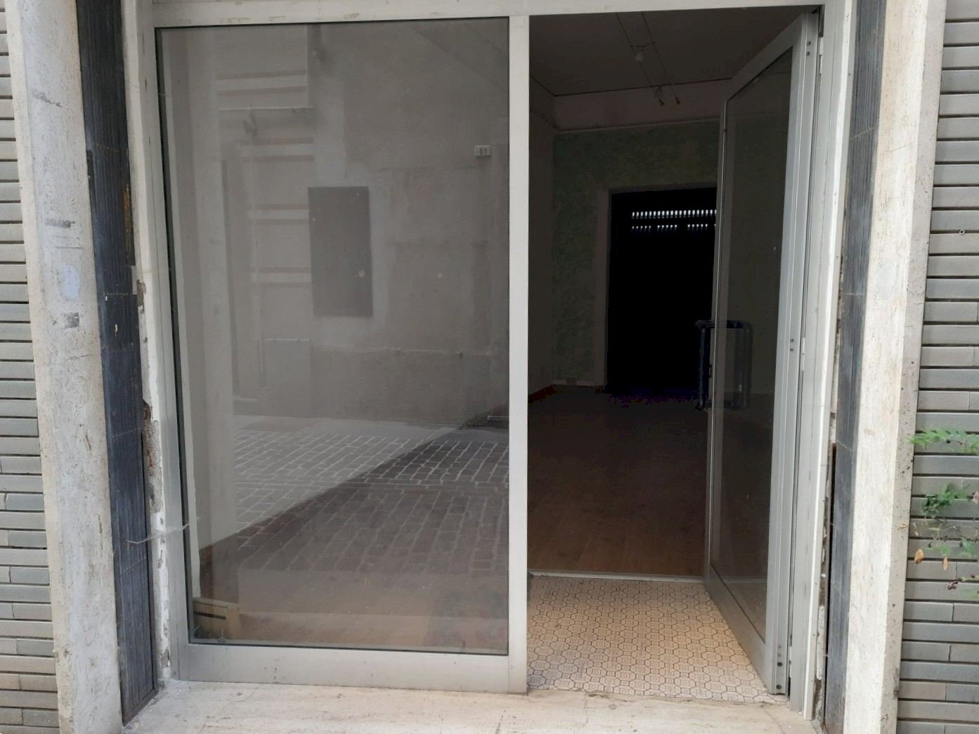 Locale Commerciale Via Roma, Ovada - foto 3