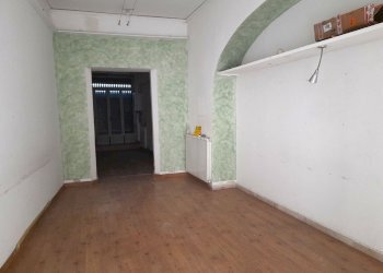 Locale Commerciale Via Roma, Ovada - foto 4