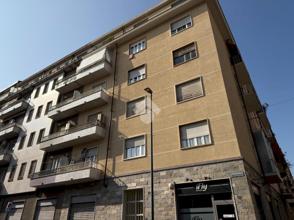 Two-room apartment Via Salbertrand, Torino (neighborhood Parella) - photo 1