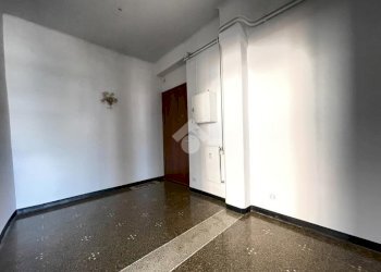 Four-room apartment Corso Sardegna, Genova (neighborhood Marassi) - photo 8