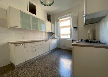 Four-room apartment Corso Sardegna, Genova (neighborhood Marassi) - photo 9
