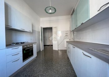 Four-room apartment Corso Sardegna, Genova (neighborhood Marassi) - photo 10