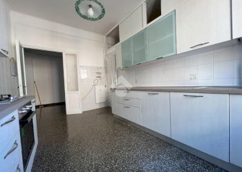 Four-room apartment Corso Sardegna, Genova (neighborhood Marassi) - photo 12