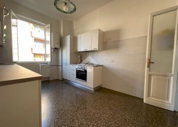 Four-room apartment Corso Sardegna, Genova (neighborhood Marassi) - photo 13