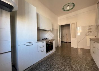 Four-room apartment Corso Sardegna, Genova (neighborhood Marassi) - photo 14