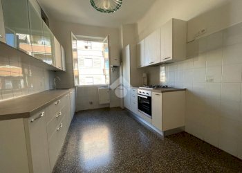 Four-room apartment Corso Sardegna, Genova (neighborhood Marassi) - photo 16
