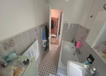 Quadrilocale Via Antonio Burlando, Genova (zona Marassi) - foto 32