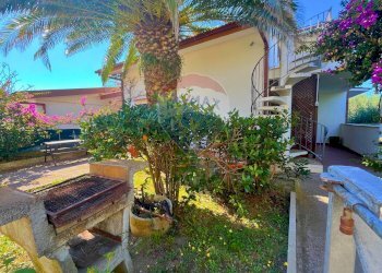 Giardino - Bilocale Capoliveri - foto 1