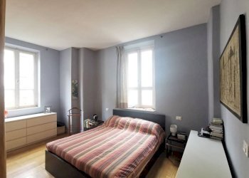 Camera da letto - Quadrilocale via Silvio Pellico, 29, Torino (zona San Salvario) - foto 16