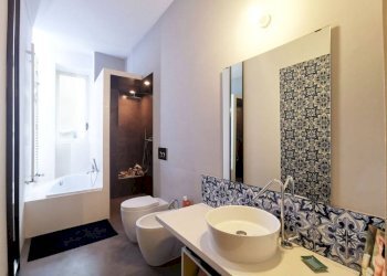 Bagno - Quadrilocale via Silvio Pellico, 29, Torino (zona San Salvario) - foto 23