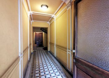 Interno palazzo - Quadrilocale via Silvio Pellico, 29, Torino (zona San Salvario) - foto 34