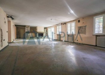 Interno non residenziale - Villa via Andrea Costa, San Mauro Pascoli - foto 3