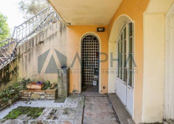 Cortile interno - Villa via Andrea Costa, San Mauro Pascoli - foto 41
