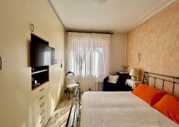 Camera da letto - Appartamento corso Europa, 70, Alba - foto 5