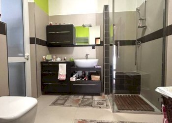 Bagno - Appartamento corso Europa, 70, Alba - foto 10