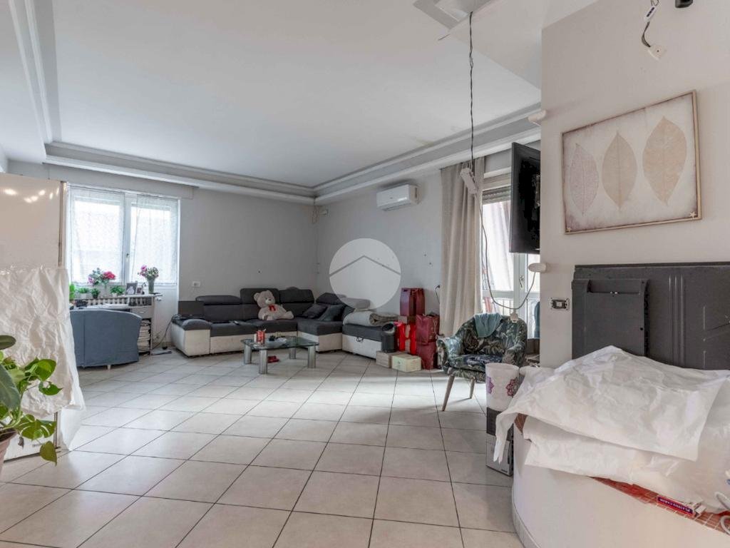 Quadrilocale Via Camillo Benso Conte Di Cavour, Trezzano sul Naviglio - foto 2